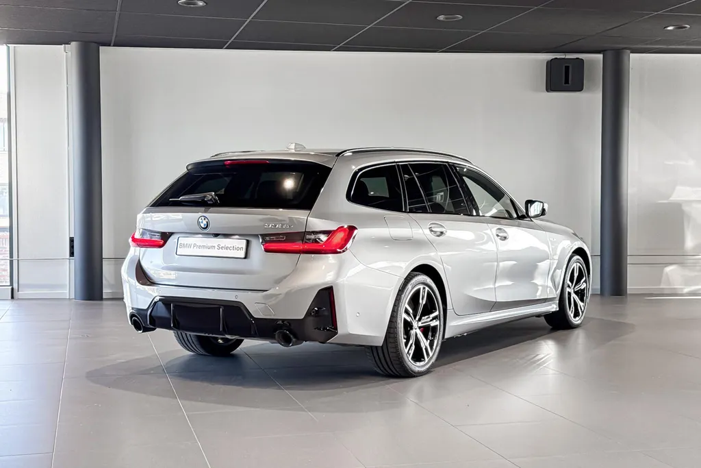 BMW 3 Serie Touring 330e