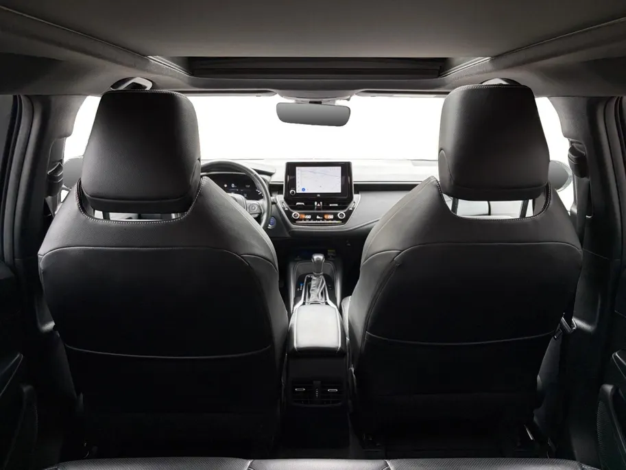 Toyota Corolla Touring Sports 2.0 Hybrid Executive | *1E EIGENAAR | FABRIEKSGARANTIE/ DEALER ONDERH. | PANO/ SCHUIFDAK | APPLE CARPLAY/ ANDROID AUTO | NAVI | CAMERA | VOL. LEDER | JBL SOUND | STOELVERWARMING |