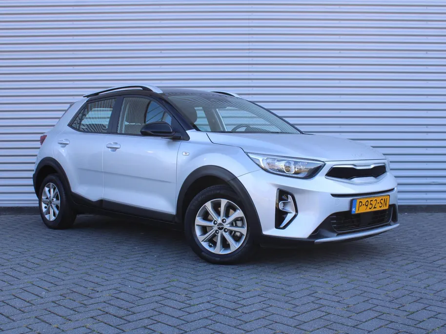 Kia Stonic 1.0 T-GDi MHEV DynamicLine | Navi | Clima | Cruise | Camera | 15' LM | Parkeersensor achter |