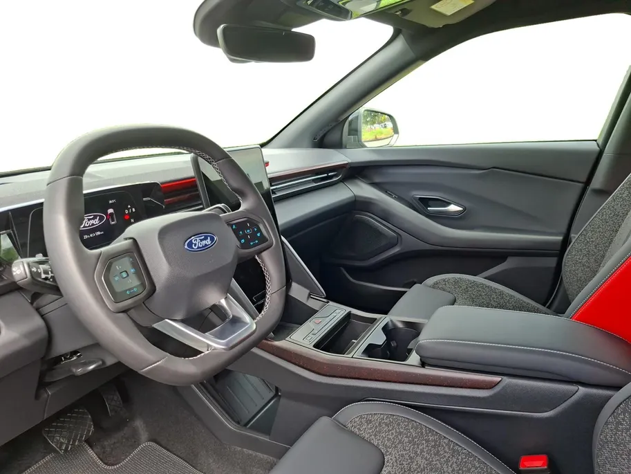 Ford Explorer Collection Extended Range RWD 79 kWh | Driver assistancepack | B&O Audio | Head-up Display | Trekhaak | Adaptive Cruisecontrol | Dodehoekdetectie | Stoelmassage | 360Camera | Nieuw op voorraad! |