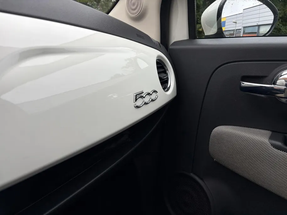 Fiat 500 1.2 Lounge airco , lm velgen , panoramadak , tel , usb , el ramen en spiegels .