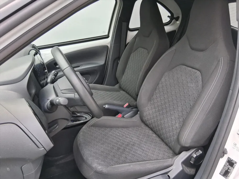 Toyota Aygo X 1.0 VVT-i MT CVT Envy |Carplay |Cruise |Clima |14dkm!