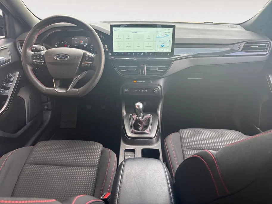 Ford Focus Wagon 1.0 EcoBoost Hybrid ST Line | Winterpack | Apple Carplay / Android auto | Parkeersensoren voor + achter