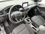 Ford Focus 1.0 EcoBoost Hybrid ST Line Style | Dealer onderhouden | NL auto | Winter pack | Cruise control | Parkeersensoren voor en achter | Achteruitrijcamera | Draadloos opladen mobiel | Apple carplay & Android auto | Keyless entry | Privacy glas | Bovag garantie
