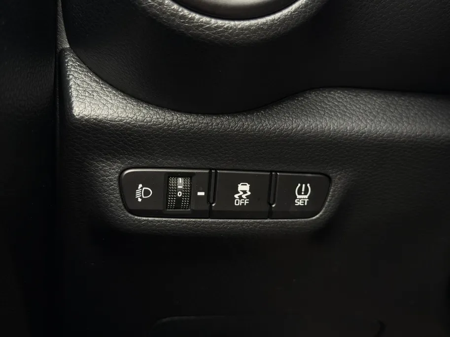 Kia Picanto 1.0 DPI DynamicPlusLine | Navi | Achteruitrijcamera | Parkeersensoren achter | Apple/Android carplay | Cruise control | LED | Privacy glass | LMV