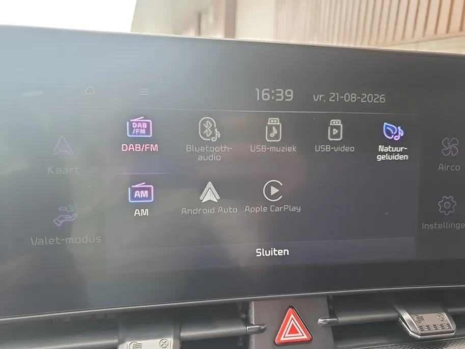 Kia Sportage 1.6T MHEV GT-Line | Stoel en stuurverwarming | Panorama schuifdak | Camera | Elektrisch bedienbare voorstoelen | Apple Carplay / Android Auto | Elektrische achterklep |