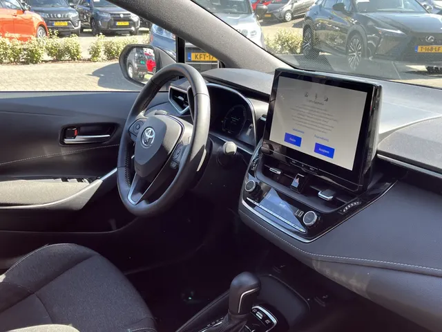 Toyota Corolla Touring Sports Hybrid 140 Active | Stuur en Stoelverwarming | LED