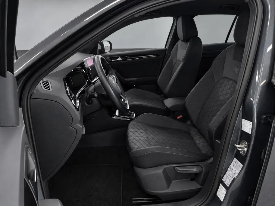 Volkswagen T-Roc 1.5 TSI 150pk DSG R-Line · Camera · Apple/Android Car Play · Navigatie · Stoel-& Stuurverwarming · Elek. Achterklep · Dodehoek Detectie · 18'' Inch ·