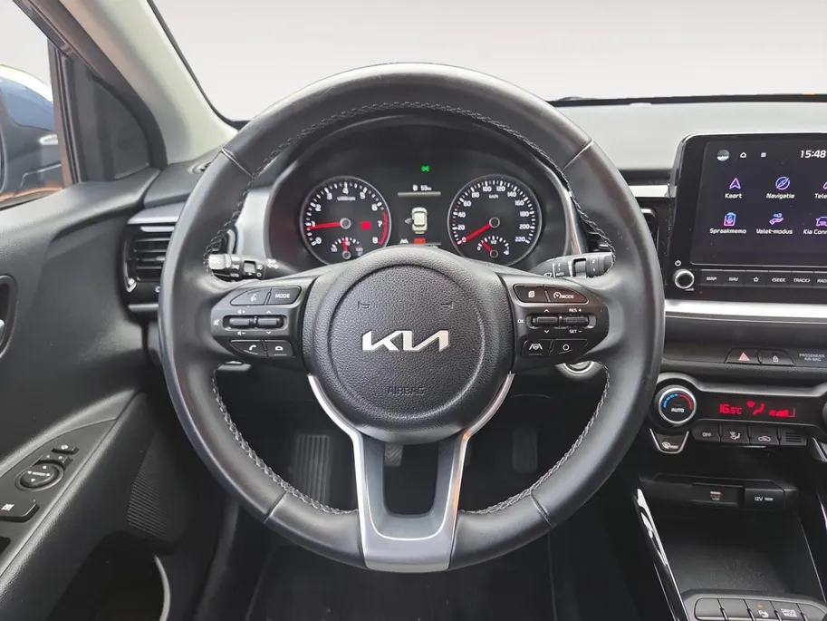 Kia Stonic 1.0 T-GDi MHEV DynamicPlusLine 1e Eigenaar | Zeer nette auto | Dealer onderhouden | Navi | Camera | Cruise & Climate control | Apple CarPlay & Android Auto | Fabrieksgarantie t/m 11-12-2030 +3x 1 jaar* | NAP
