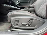 Audi A3 Sportback 45 TFSIe 272pk S-tronic S edition Competition · Panoramadak · Camera · Elek. Bestuurdersstoel · Apple/Android Car Play · Leder/ Alcantara · Zwart Optiek · 18'' Inch · Garantie t/m 10-12-2030 of 100.000km