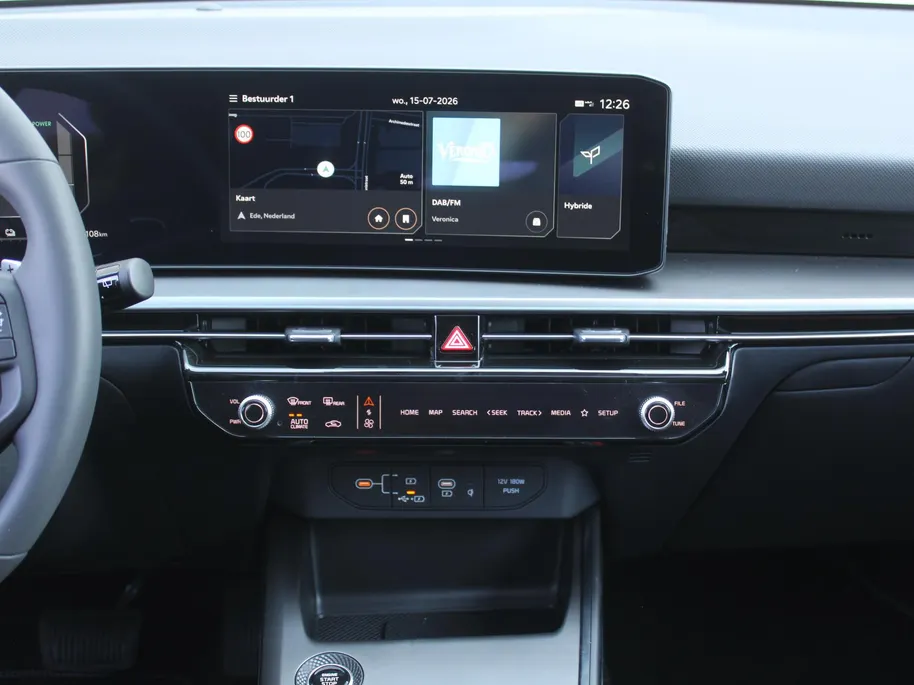 Kia Niro 1.6 GDi Hybrid DynamicPlusLine | Stuur-/stoelverwarming | Schuifdak | Elek. stoelverstelling + achterklep | Dodehoekdetectie | Camera | Telefoonlader | HK audio | LED |