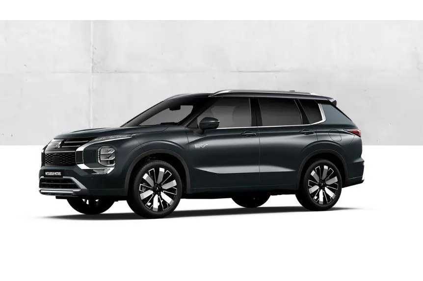 Mitsubishi Outlander 2.4 PHEV Instyle+ € 5.000 euro korting eigen voorraad| 8 jaar garantie| Snel leverbaar | Totaalprijs op is op.m26