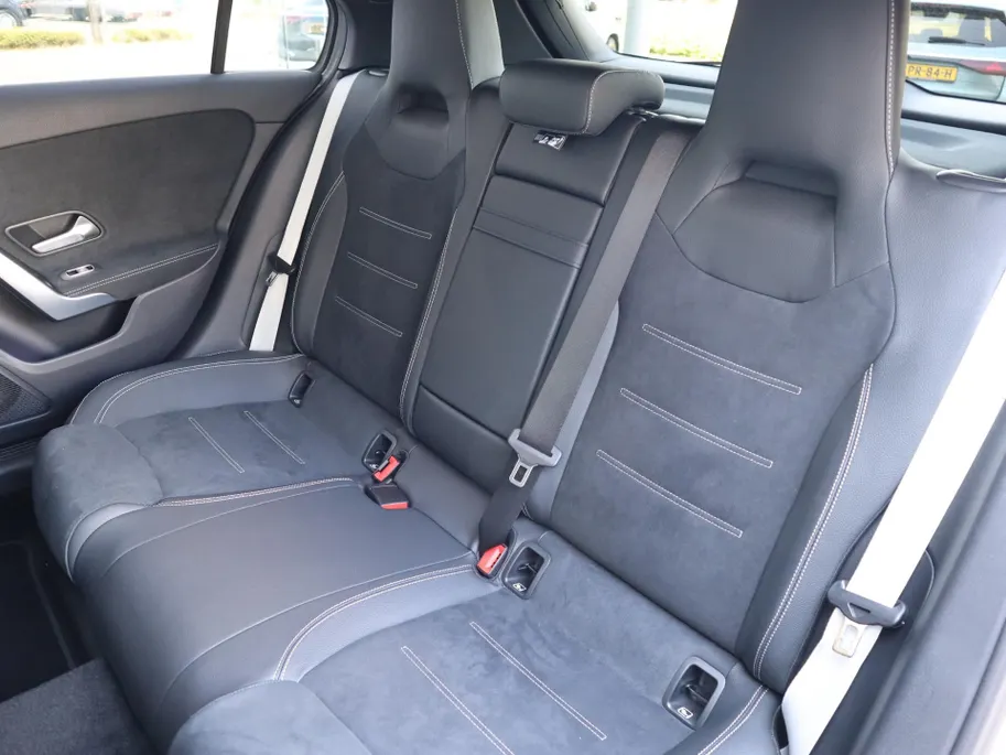 Mercedes-Benz A-Klasse 250 e 140 Year Edition l Keyless l Panoramadak l Memory