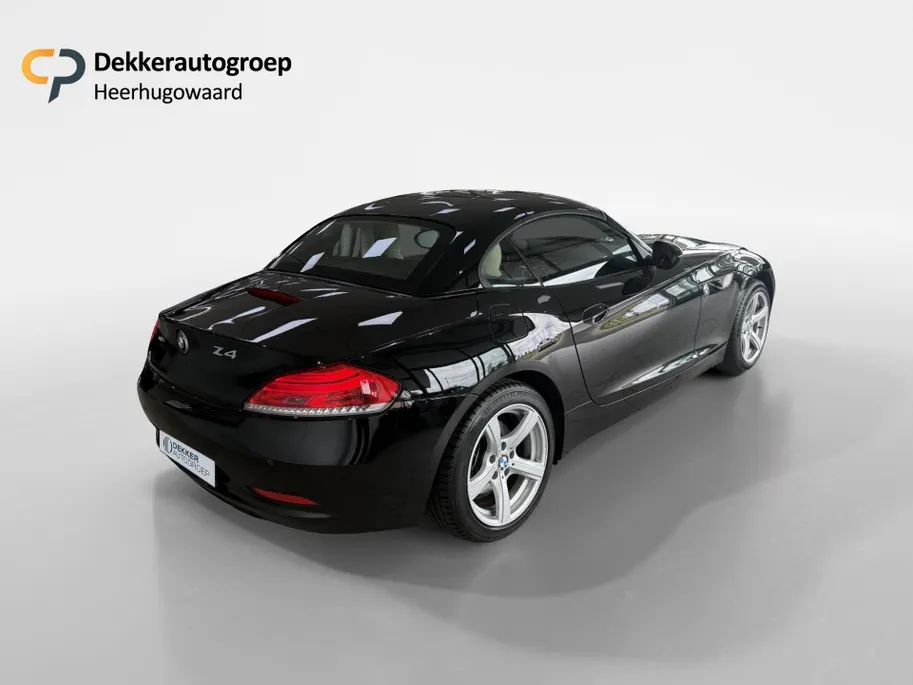 BMW Z4 Roadster sDrive23i 204PK Handgeschakeld Executive Stoelverwarming