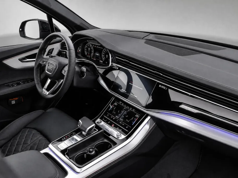 Audi Q7 55 TFSI e quattro Pro Line S 394 PK ·Leder bekleding · Assistentie. plus, remote park · Head-Up display · Glazen panorama dak · Bang & Olufsen