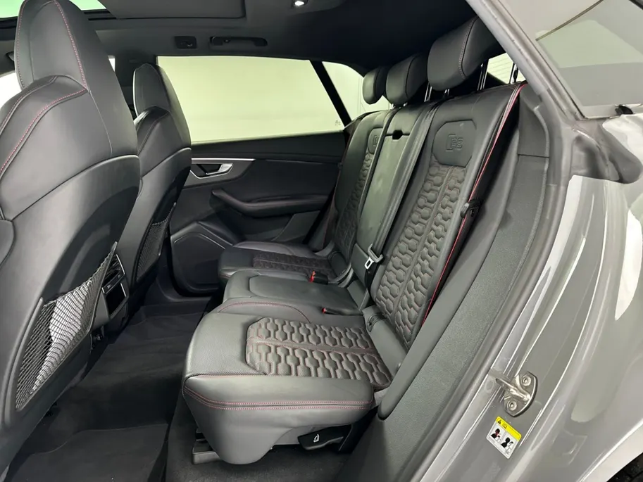 Audi RSQ8 4.0 TFSI RS Q8 Quattro | Panoramadak | Luchtvering | 23'' L.M. Velgen