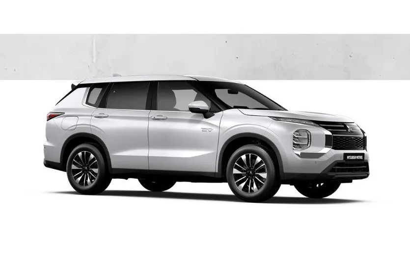 Mitsubishi Outlander 2.4 PHEV Pure € 5000 euro korting eigen voorraad| 8 jaar garantie| Snel leverbaar | Totaalprijs op is op.