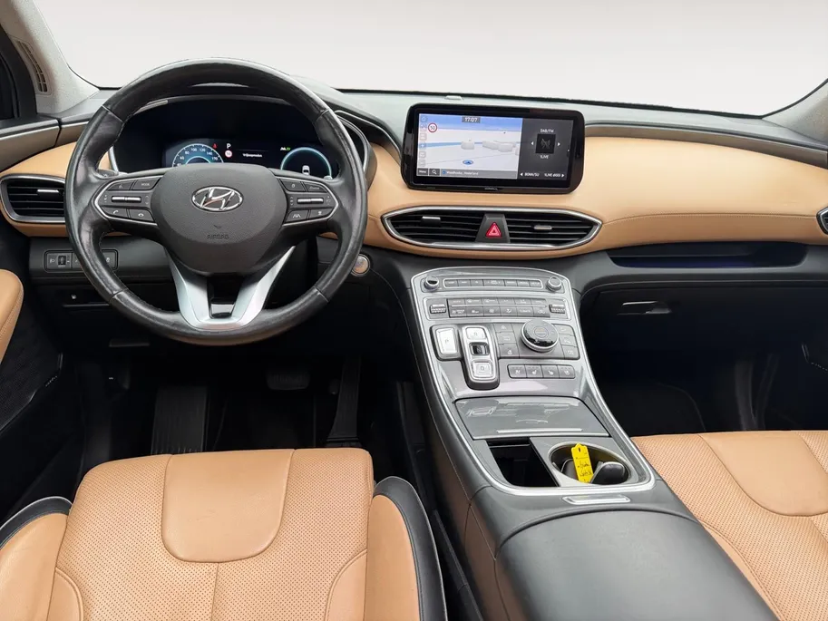 Hyundai Santa Fe 1.6 T-GDI PHEV Premium Sky 7-persoons | Zeer compleet | Zeer nette auto | Open dak | 360 graden camera | Stoelverwarming & koeling |