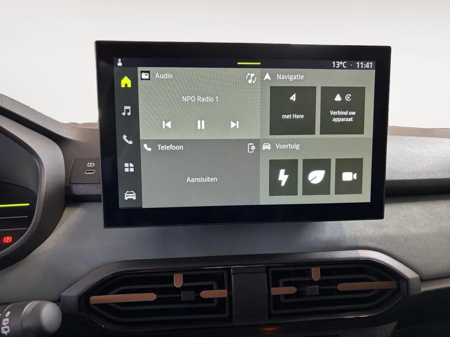 Dacia Jogger 1.8 hybrid 155 limited edition 7p. AUTOMAAT NAVI AIRCO CAMERA CRUISE CONTROLE APPLE CARPLAY ANDROID AUTO LM VELGEN 7 STOELEN !!LET OP RIJDENDE DEMO VRAAG NAAR ACTUELE KMSTAND!!!