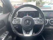 Mercedes-Benz GLA 180 Business Solution AMG *Automaat*Navi+Camera*Trekhaak*Stoelverwarming*Elekt. Achterklep.*1ste Eigenaar!