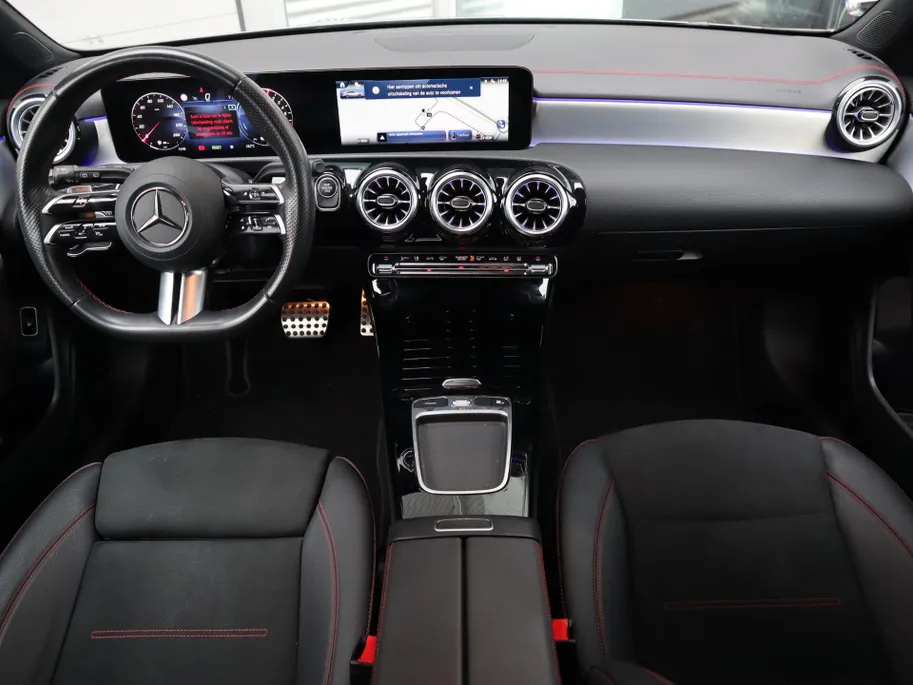 Mercedes-Benz CLA Shooting Brake 250 e Star Edition AMG Line l Panoramadak l Stoelverwarming l Ambiente lichtpakket