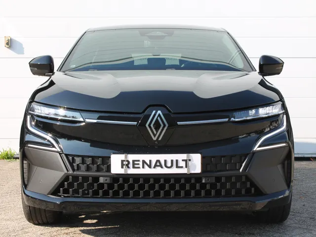 Renault Megane E-Tech comfort range iconic 60 kWh | 360 camera | Elektrische stoelen | Harman Kardon geluid | DEMO VRAAG NAAR DE BESCHIKBAARHEID!
