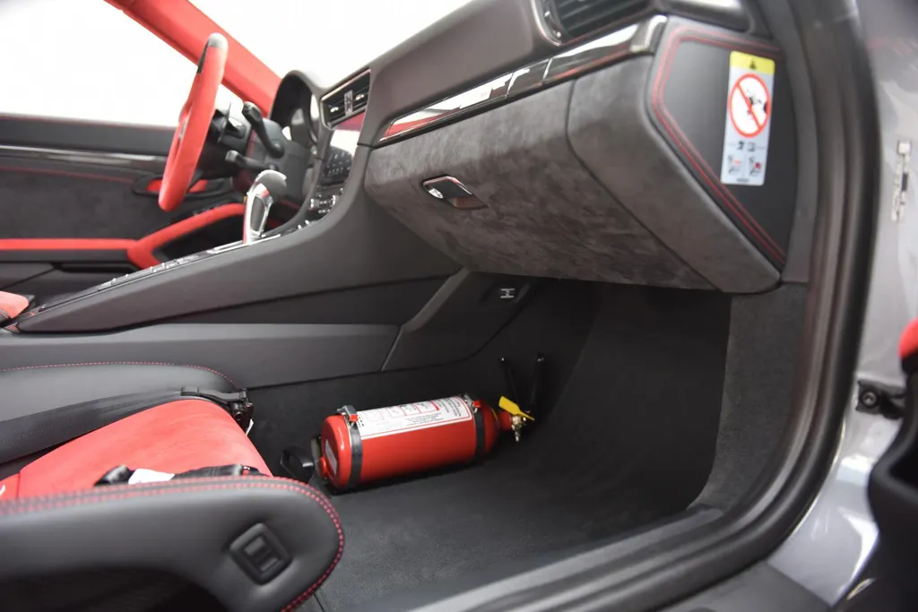Porsche 911 GT2 RS 3.8