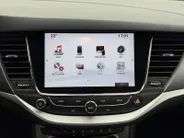 Opel Astra 1.0 Online Edition | NL auto | Cruise control | Navigatie | Parkeersensoren voor en achter | Achteruitrijcamera | 16' lichtmetalen velgen | Airco |  Bovag garantie |