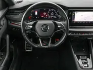 Škoda Octavia Combi 1.4 TSI RS iV PHEV 245pk DSG Business · Camera · Inklap. Trekhaak · Head-Up Display · Elek. Stoelen + Geheugen & Massage · Stuur- & Stoelverwarming ·