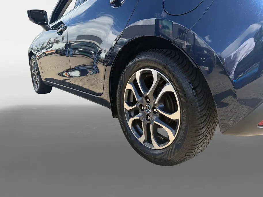 Mazda 2 1.5 Skyactiv-G GT-M | Cruise & Climate Control | All Season Banden | Bluetooth | Navigatie | Stoelverwarming | Parkeersensoren | LMV | 12 Maanden BOVAG Garantie