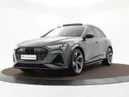 Audi e-tron S quattro 95 kWh 503pk · SOH 98,5% · Panoramadak · Luchtvering · Camera · Leder Valcona · B&O Sound · Keyless · 22'Velgen ·