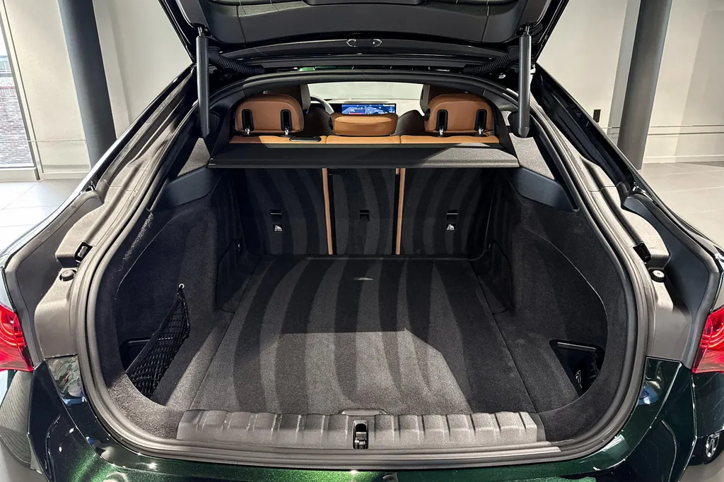BMW i4 M60 84 kWh