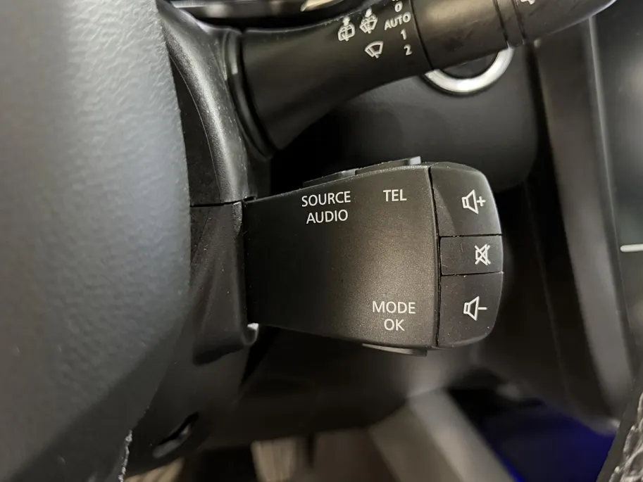 Renault Kadjar 1.3 - 140PK TCe Intens Automaat | Trekhaak (1500 KG) | Apple CarPlay/Android Auto | Navi | Cruise Control | Licht & Regen Sensor | Climate Control | Lichtmetalen Velgen |