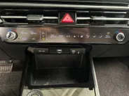 Kia Niro 1.6 GDi PHEV DynamicPlusLine Edition | Orginele Kilometerstand! | Apple Carplay / Android Auto | Navigatiesysteem | Elektrisch Verstelbare Bestuurdersstoel | Stoel + Stuurverwarming | Licht + Regensensor | Parkeersensoren Voor + Achter | Camera Achter | 1