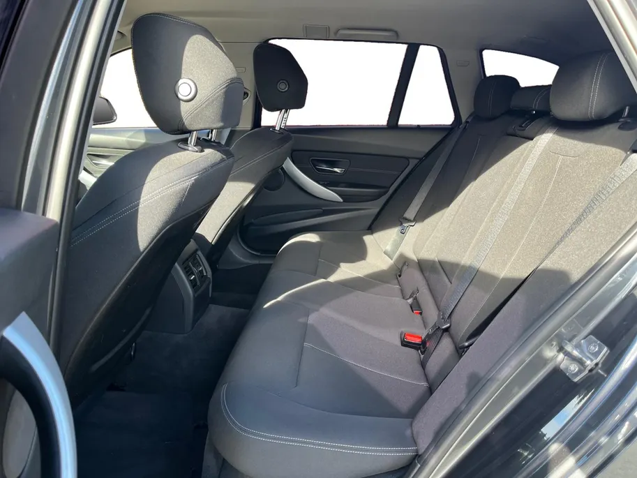 BMW 3 Serie Touring 316i Executive Sport NL Auto | unieke km.stand | navigatie | lm velgen | cruise | etc.