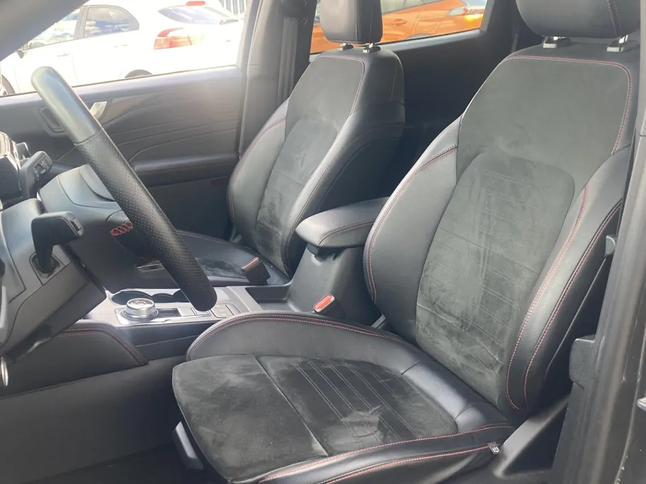 Ford Kuga 2.5 PHEV ST-Line AGR stoelen elektrisch verstelbaar  - Alcantara Lederen bekleding - Winter Pack - Navigatie - Camera