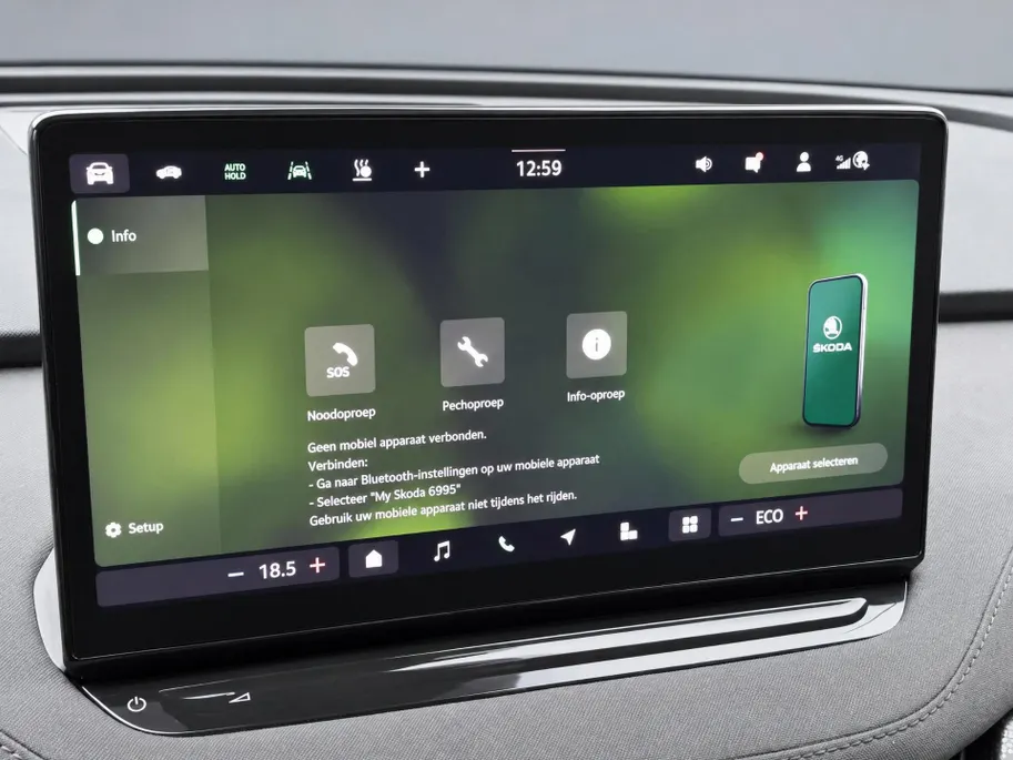 Škoda Elroq 60 204pk Selection · SOH 98,3% · Camera · Apple/Android Car Play · P-Sensoren · Cruise Control · Dodehoek Detectie · 19'' Inch · Apple/Android Car Play ·