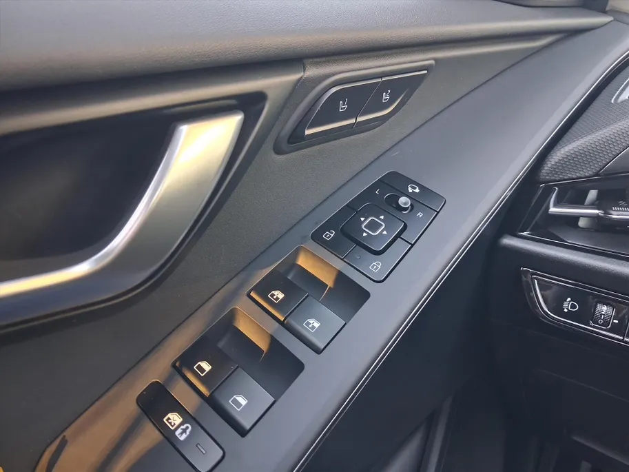 Kia Niro 1.6 GDi Hybrid ExecutiveLine |Leder |Schuifdak |HarmanKardon
