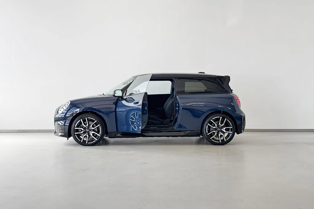 MINI Cooper 3-deurs Electric E John Cooper Works M 40.7 kWh