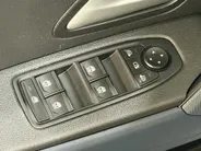 Dacia Duster 140PK Hybrid Journey Automaat | 1ste Eigenaar | Navigatie | Apple Carplay/Android Auto | 360 Camera | Dodehoek Detectie | Parkeersensoren | Climate Control | Cruise Control | USB-C | Licht & Regen Sensor |