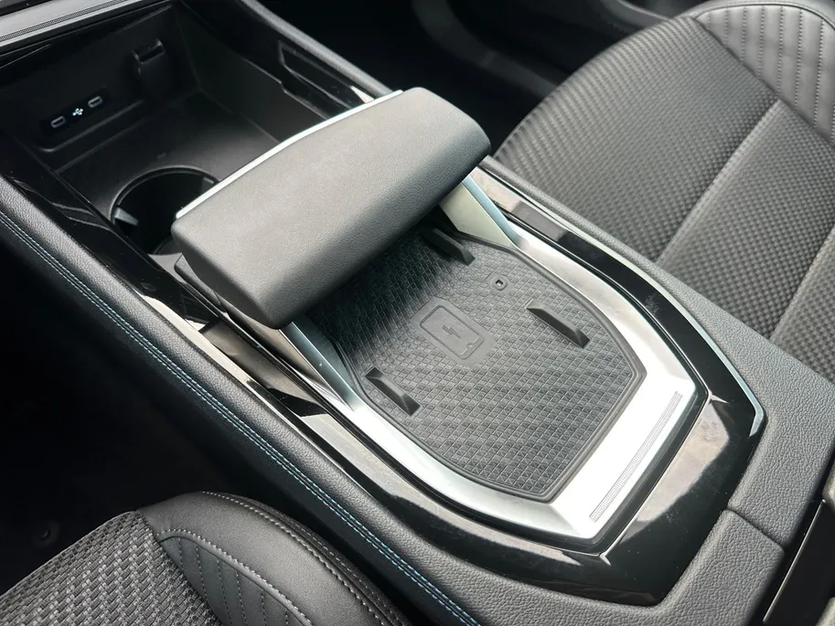Renault Espace E-Tech full hybrid 200 esprit Alpine 7p. | Automaat | Vier-wiel Besturing | Automatische Achterklep | Cruise & Climate Control | Apple Carplay & Android Auto | Camera | 12 Maanden BOVAG Garantie