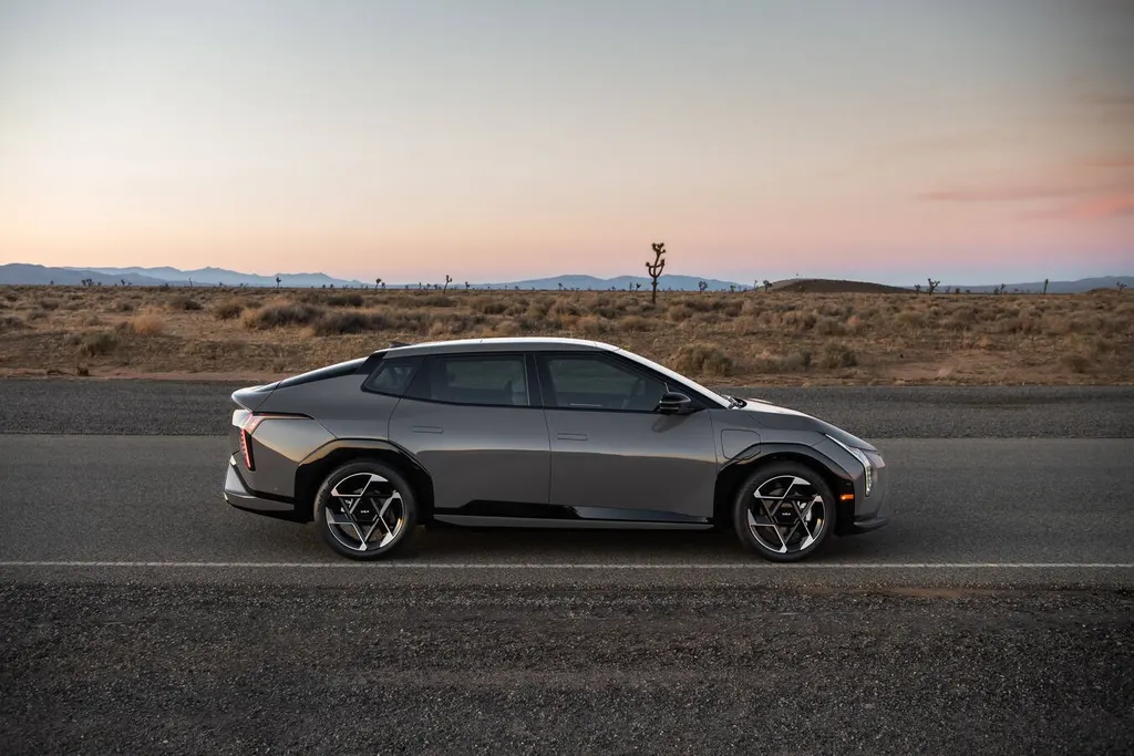 Kia EV4 Fastback 81,4 kWh 204PK GT-Line