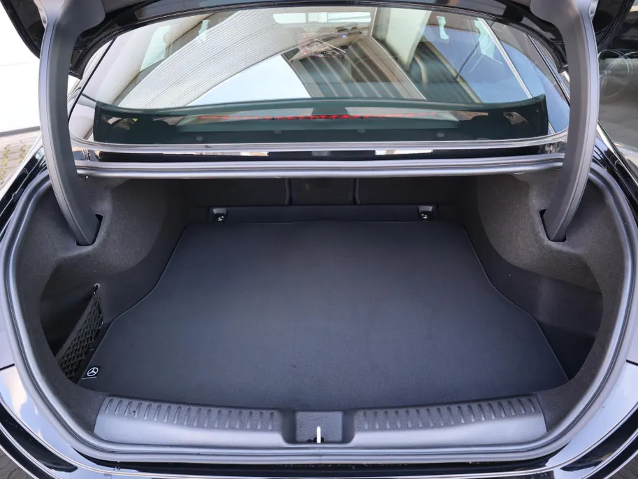 Mercedes-Benz CLA 200 Business Solution AMG