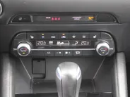 Mazda CX-5 2.0 e-SkyActiv-G AT M Hybrid 165PK Centre-Line C+C | Trekhaak | LED | Navi | Clima | Camera | Dodehoek detectie | Stoel-/stuurverwarming | PDC | 17' LM |