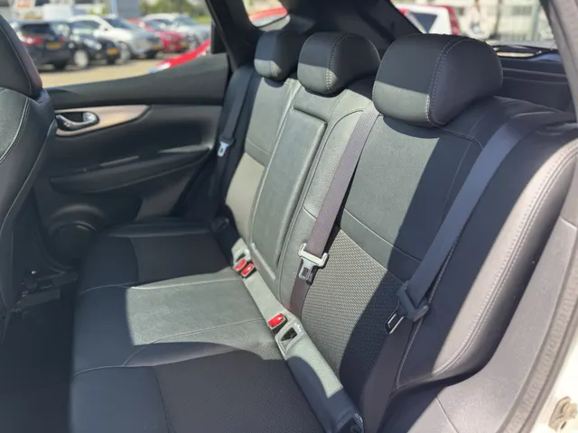 Nissan QASHQAI Automaat 1.3 DIG-T Tekna