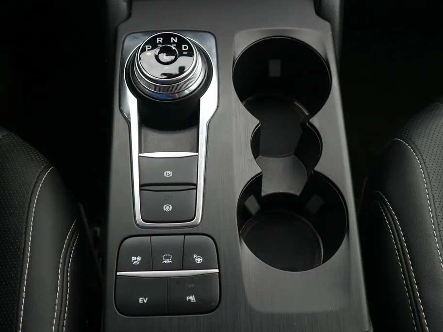 Ford Kuga 2.5 PHEV Vignale | TREKHAAK | PANO | HUD | ADAP CRUISE | WINTER |