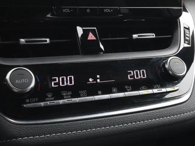 Toyota Corolla Touring Sports Hybrid 140 GR Sport | Blindspot | Parkeersensoren