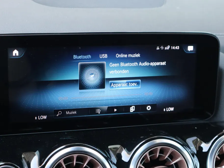 Mercedes-Benz EQA 250 Business Solution Luxury 67 kWh l Keyless l Panoramadak l Stoelverwarming