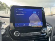 Ford Puma 1.0 EcoBoost Hybrid 125 pk ST-Line Navigatie - Apple Carplay/ Android Auto - Winter Pack - Achteruitrijcamera