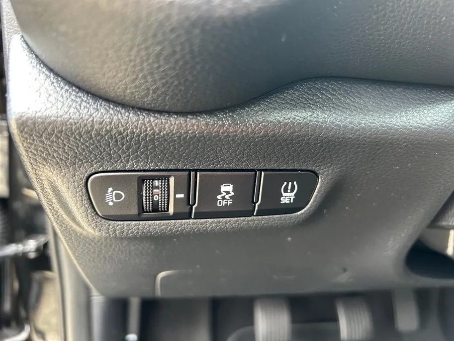 Kia Picanto 1.0 DPi DynamicPlusLine | Apple Carplay / Android Auto | Navigatiesysteem | Lichtsensor | Parkeersensoren + Camera Achter | Cruise Control | Climate Control | 15' Lichtmetalen Velgen